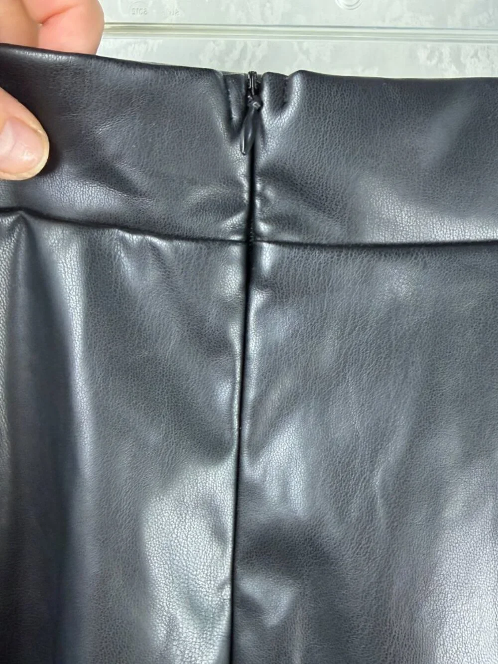 YOZY Women’s Faux Leather Skirt Size 12 Black Mini A-Line Elastic Stretch Waist